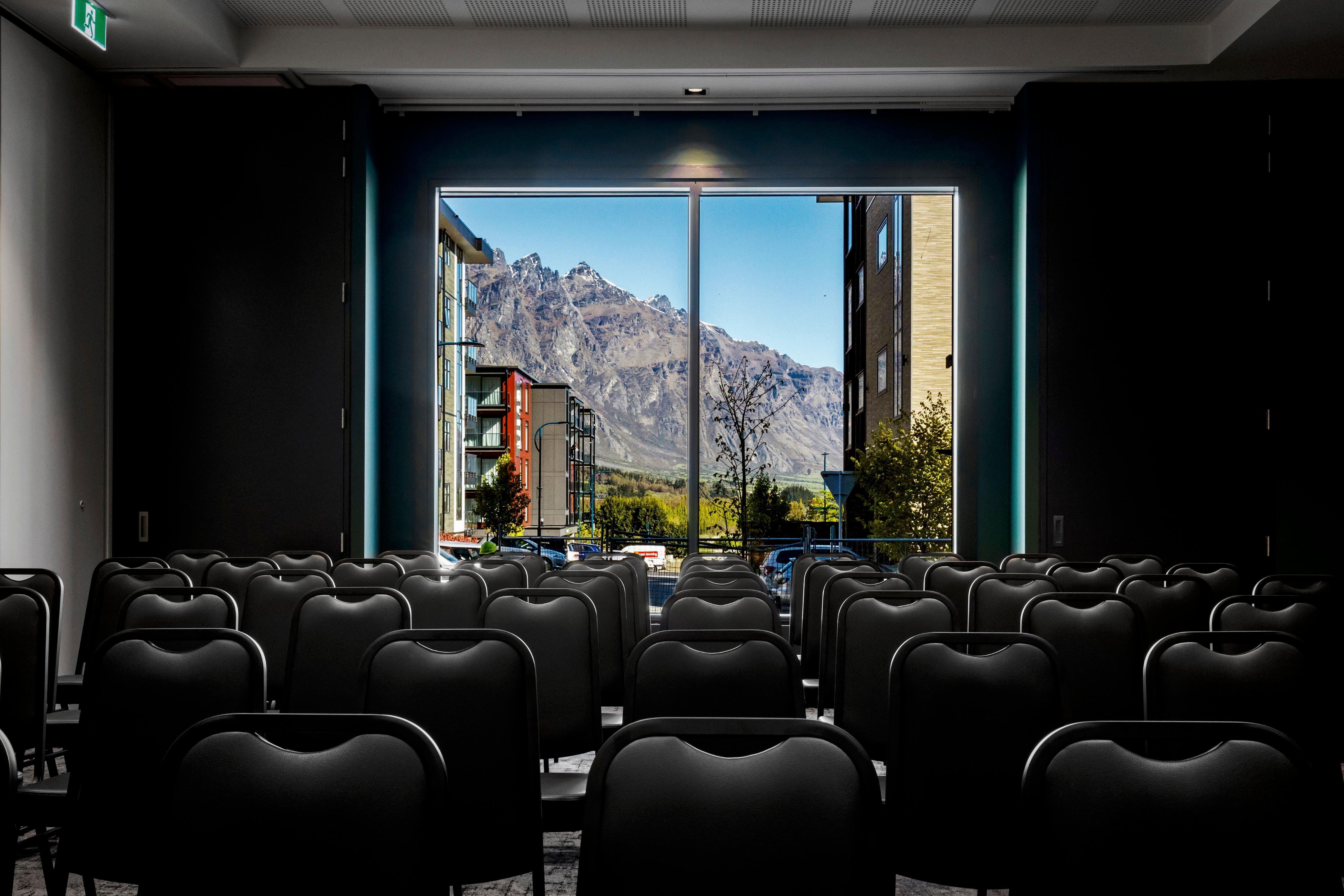 Holiday Inn Queenstown Remarkables Park Exteriér fotografie